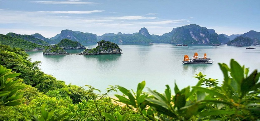 What To Pack For A Day Tour In Halong Bay
