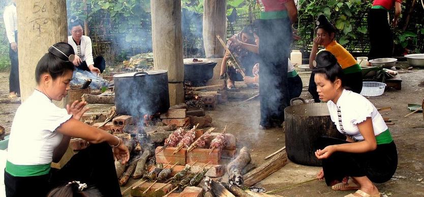 White Thai minority in Mai Chau