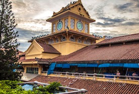 Binh Tay market