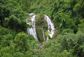 Go Lao Waterfall