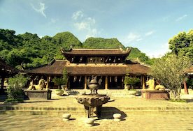 Perfume Pagoda