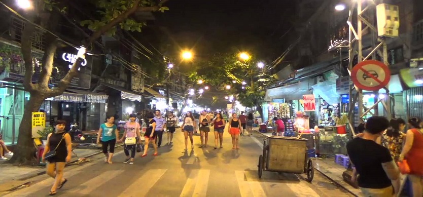 Strolling around Hanoi Old Quarter Night Market and Walking Streets