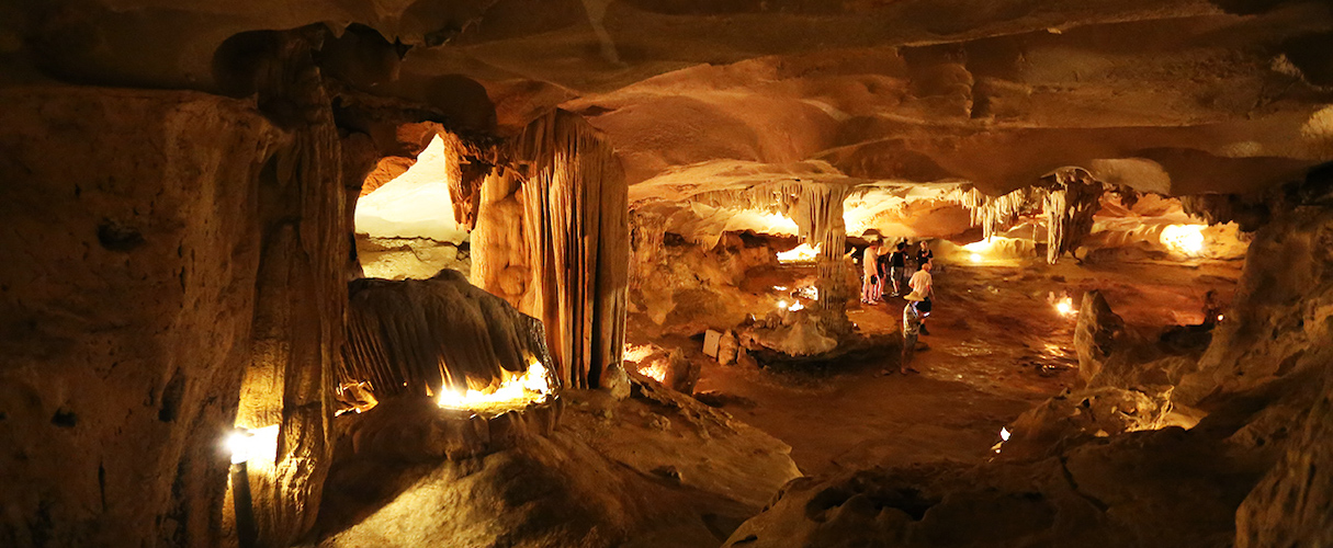 vi-Thien Canh Son Cave