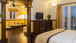Luxury (4*++ hotel)