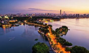 10 charming points of Hanoi in the eyes of foreign travelers (P4)