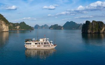 Flamingo Cruise Halong 3 days/ 2 nights