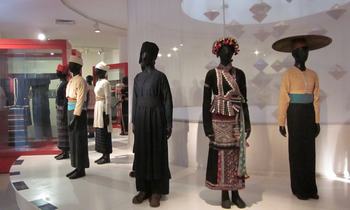 An Extra Training with Hanoi Free Day Tours at Vietnamese Women’s Museum