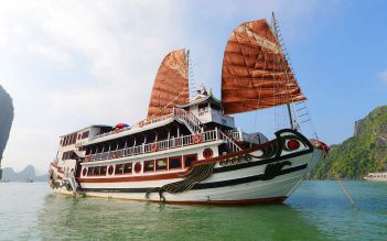 Royal Palace Cruise 2 days/ 1 night