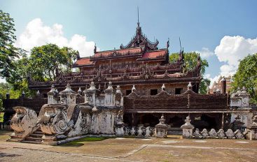 shwenandaw-monastery-mandalay
