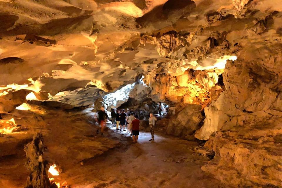 thien-canh-son-cave-dragon-bay-day-cruise