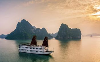 Garden Bay Legend Cruise 2 days/ 1 night