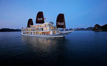 La Pinta Cruise 3 days/ 2 nights