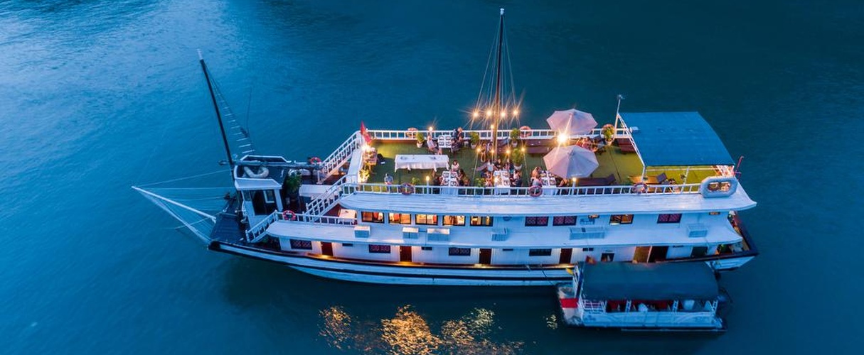 Fr-Swan Deluxe Cruise 3 days/ 2 nights