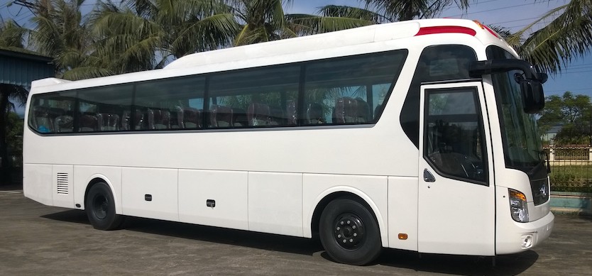 How to get to Halong Bay from Hanoi by passenger buses
