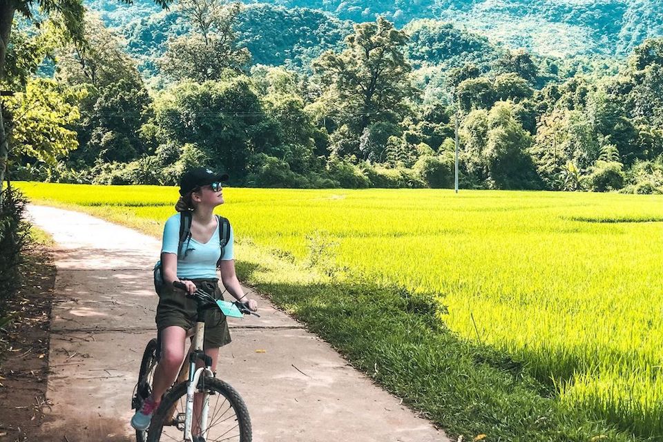 biking-in-mai-chau