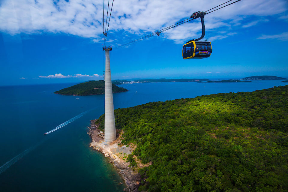 cable-car-to-hon-thom
