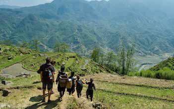 Sapa Medium Trek 3D4N (hotel stay) by train