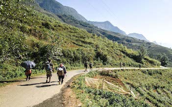 Sapa trekking and homestay group tour by bus 2D1N