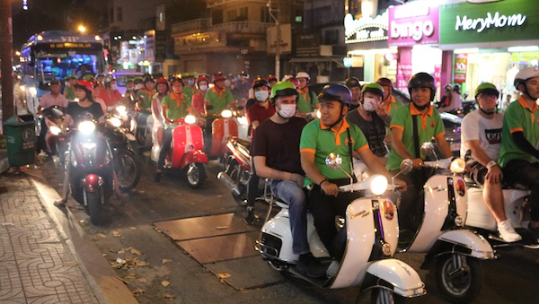 4 hours group tour