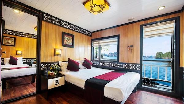 Homestay + Suite Balcony Connecting 