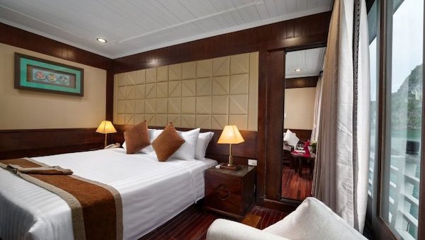 Family Deluxe Connecting 