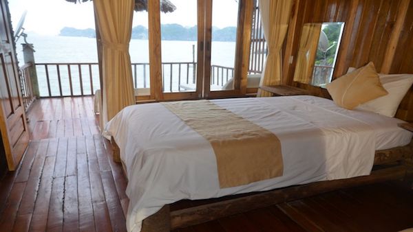 Deluxe Balcony + Sea view bungalow