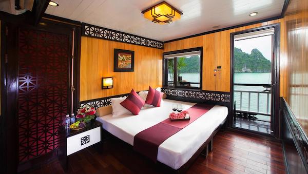 Homestay + Suite Balcony single/ twin/ double