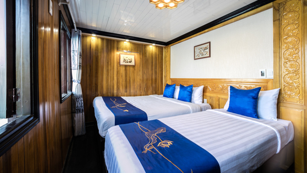 Deluxe Seaview Triple