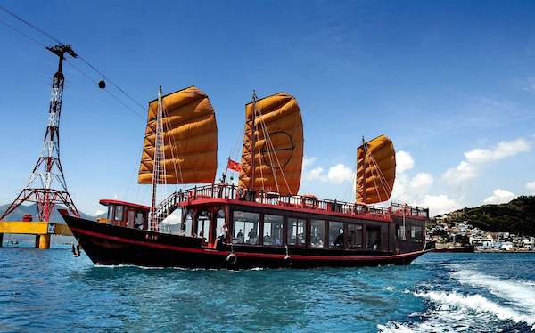 Emperor Sunset Cocktail & Dinner Cruise