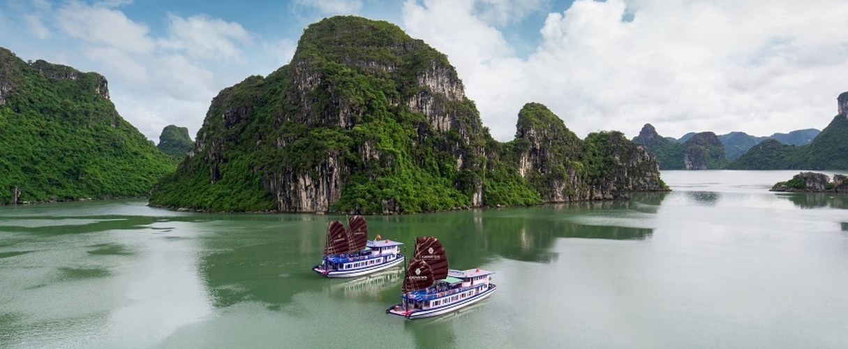 Halong luxury day cruise from Hanoi